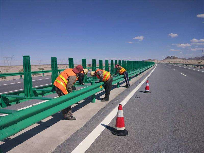 镇巴高速公路护栏